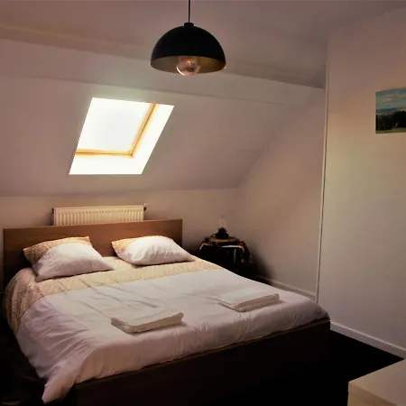 Vieille Apartment *